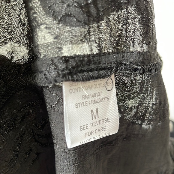 Black textured pearl detail sleeves tunic top | medium - Picture 13 of 14